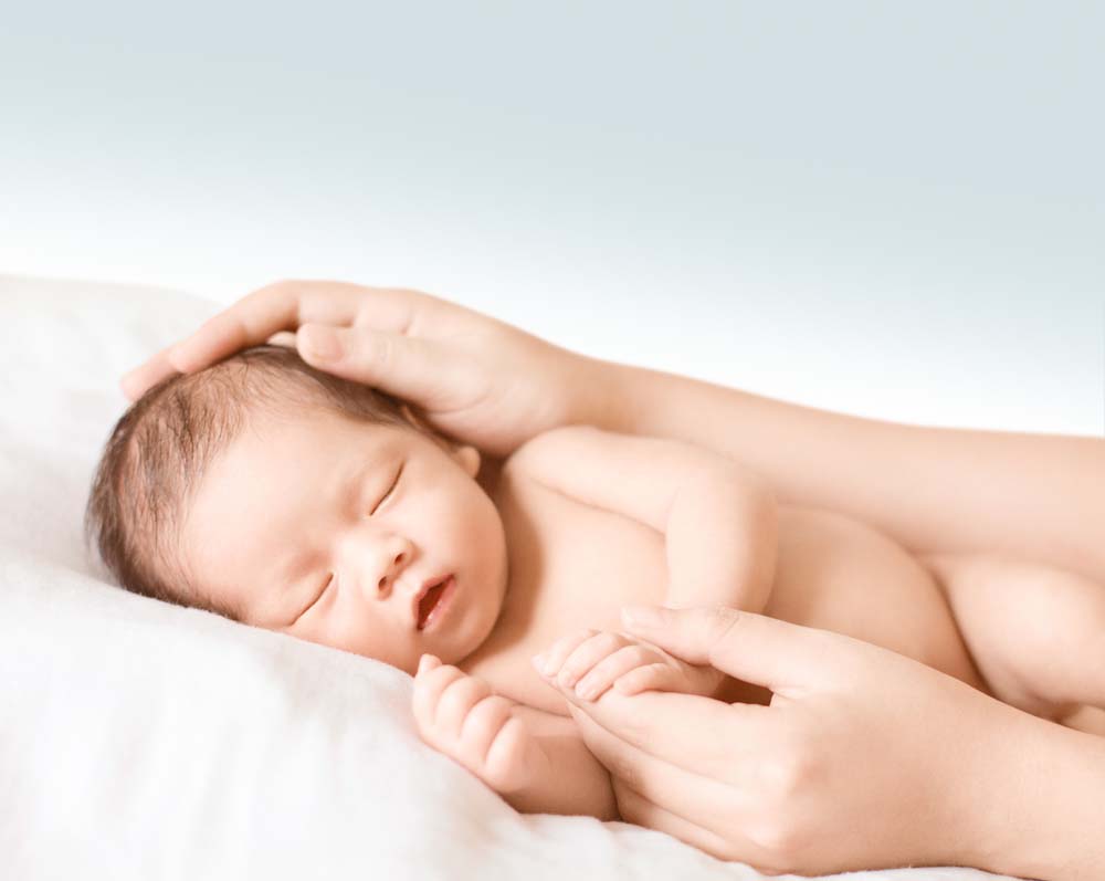 Làn da trẻ sơ sinh khác da người lớn như thế nào?