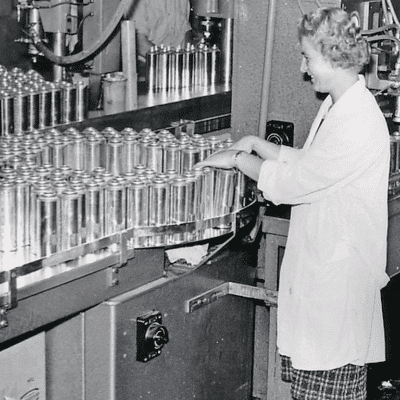 Sanosan - Thương hiệu truyền thống với lịch sử hơn 70 năm sản xuất mỹ phẩm tại Đức