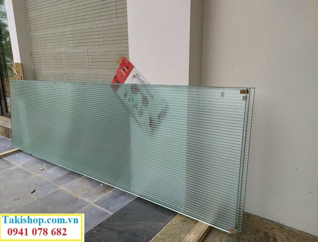 Cung cấp kính sọc