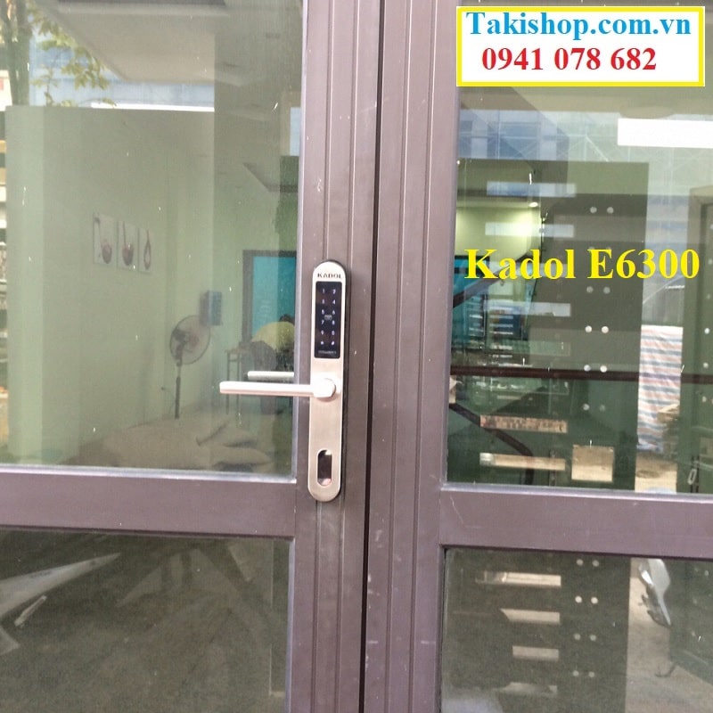 Lắp đặt khóa mật mã thẻ từ Kadol E6300 cho cửa nhôm Xingfa