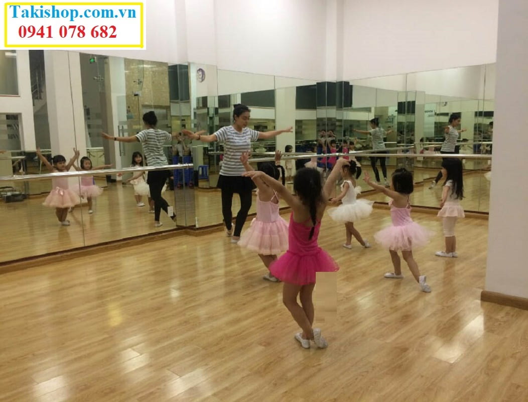 Thi công Gương Việt Nhật 5mm cho phòng tập múa