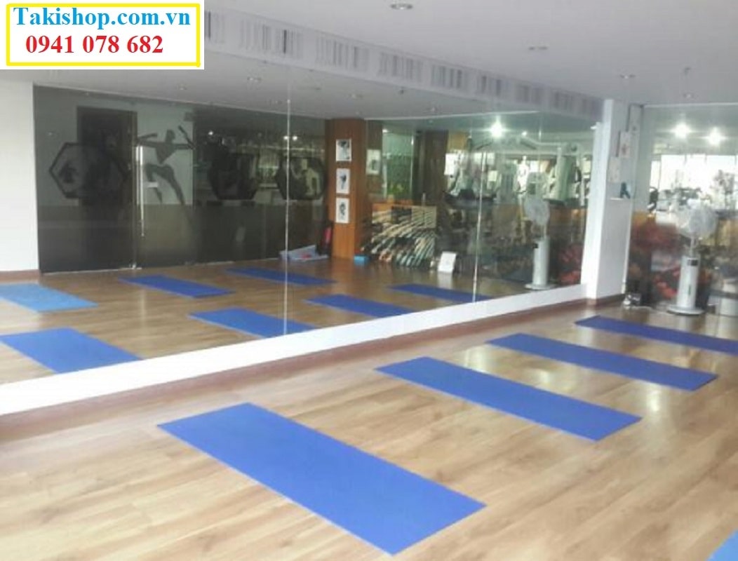 Thi công gương việt nhật 5mm khổ lớn cho phòng tập yoga
