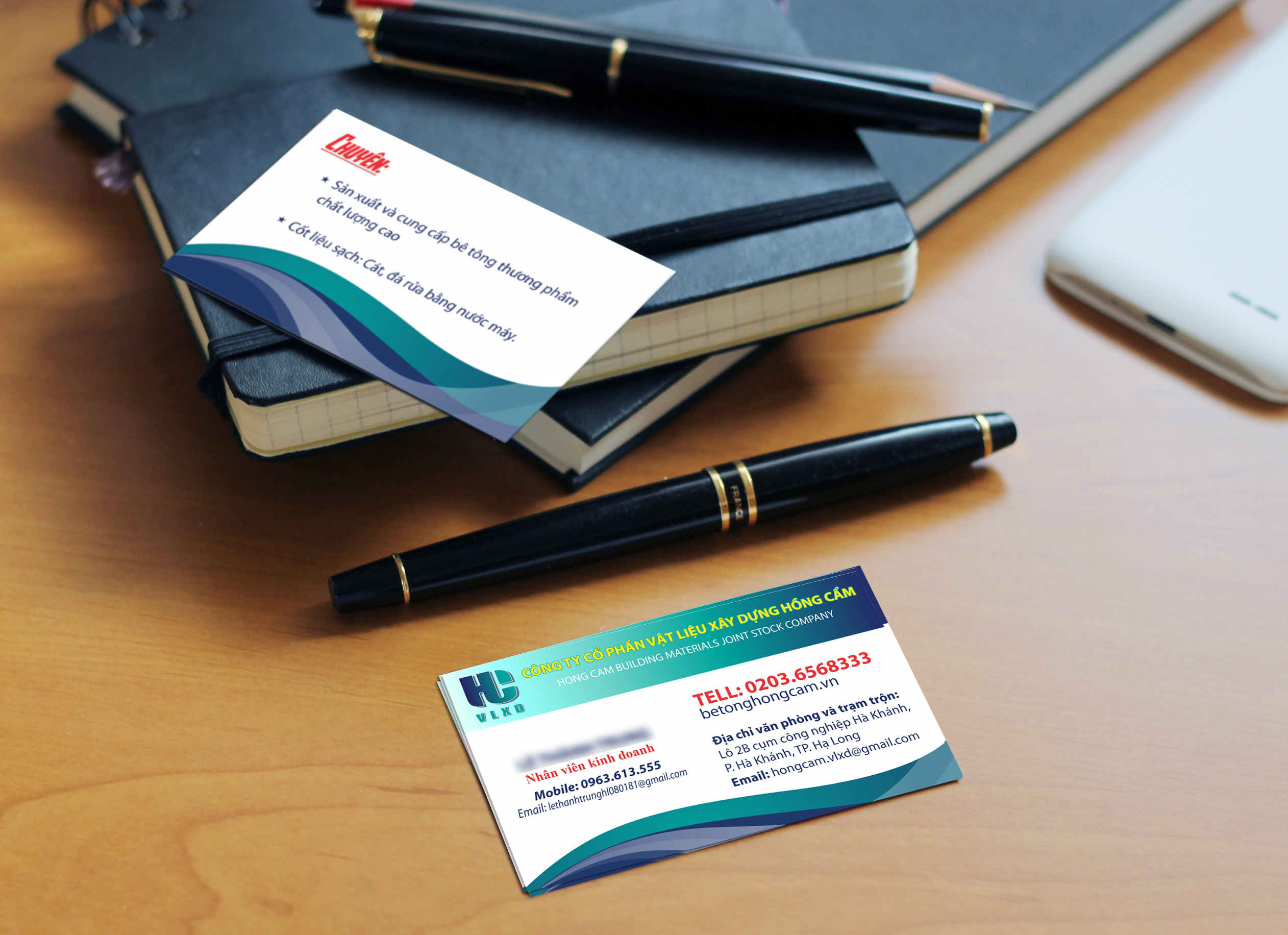 Danh thiếp được in tại Phương Đông Hạ Long với nhiều phong cách: ép kim, cán mờ, card nhựa, phù hợp doanh nhân và doanh nghiệp nhỏ