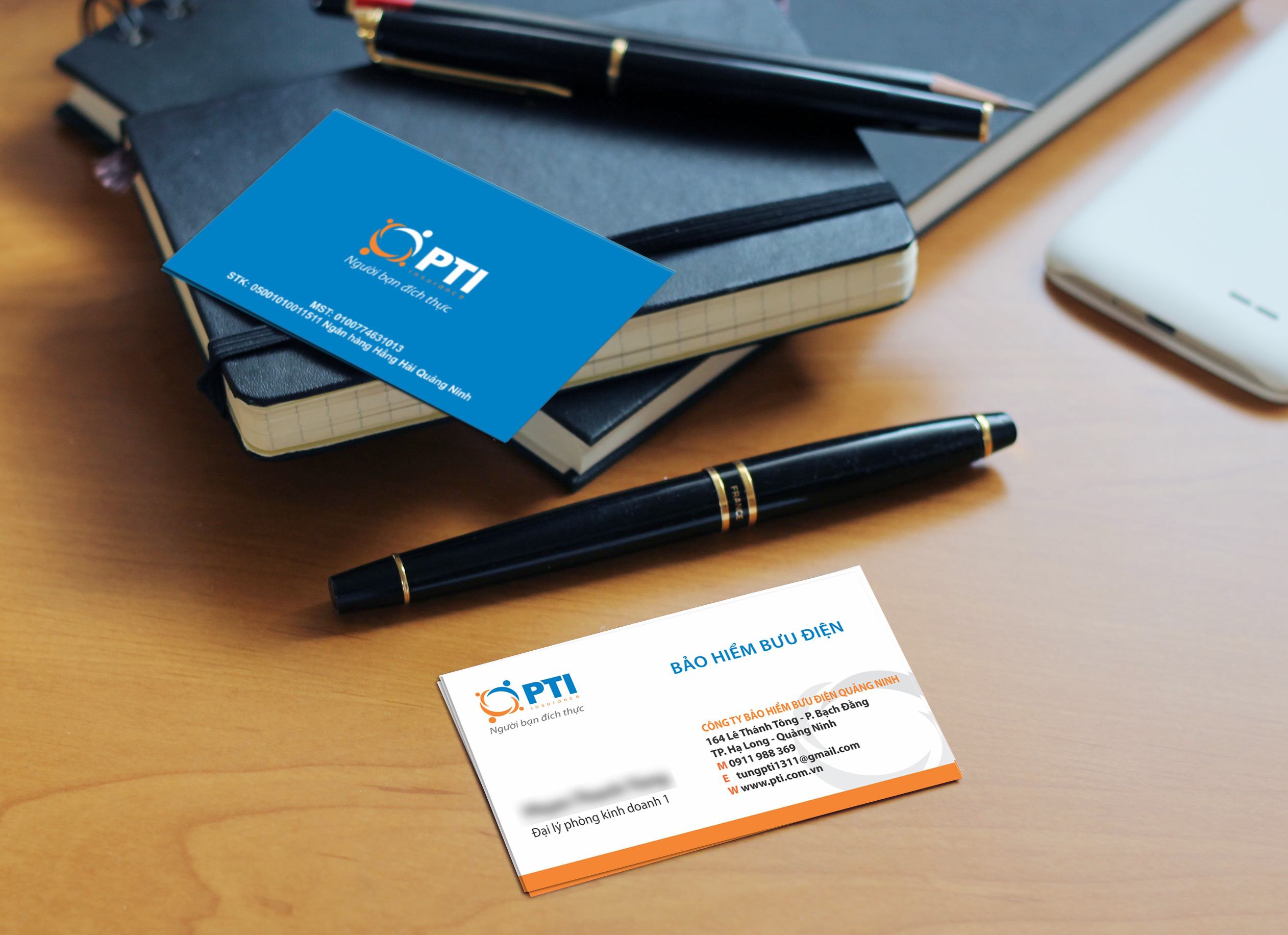 Danh thiếp được in tại Phương Đông Hạ Long với nhiều phong cách: ép kim, cán mờ, card nhựa, phù hợp doanh nhân và doanh nghiệp nhỏ