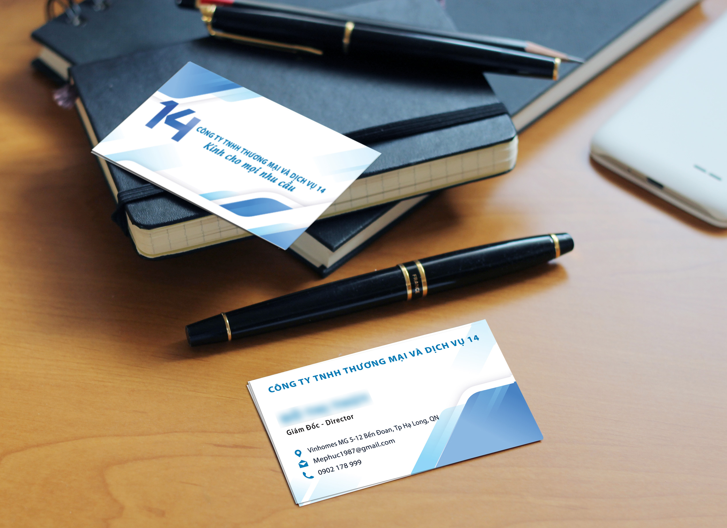 Danh thiếp được in tại Phương Đông Hạ Long với nhiều phong cách: ép kim, cán mờ, card nhựa, phù hợp doanh nhân và doanh nghiệp nhỏ