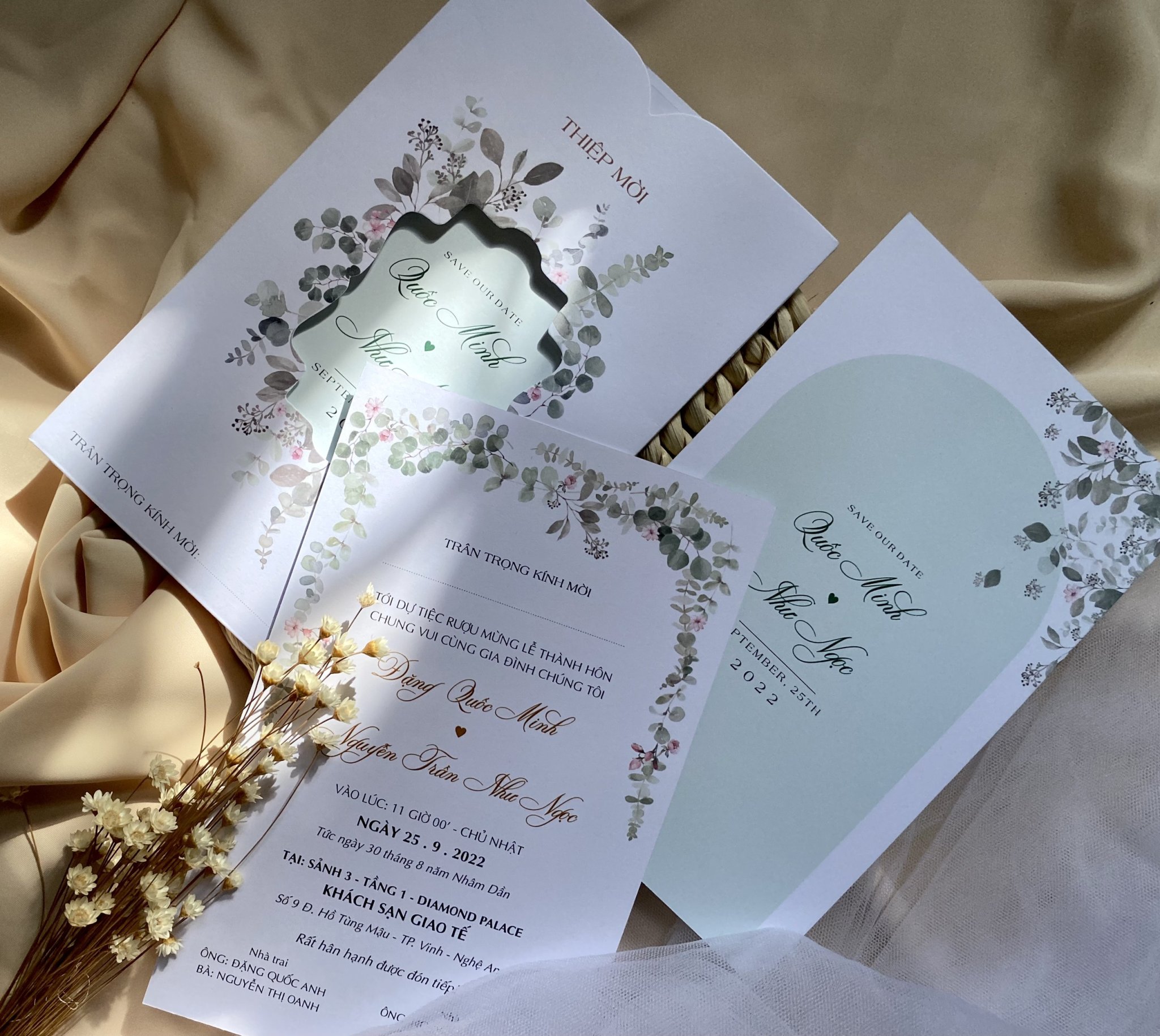 thiệp cưới Hạ Long, thiết kế thiệp cưới Quảng Ninh, in thiệp cưới đẹp tại Hạ Long, mẫu thiệp cưới sang trọng, thiệp cưới hiện đại tinh tế, thiệp cưới phong cách châu Âu, thiệp cưới truyền thống Việt Nam, thiệp cưới giá rẻ Hạ Long, thiệp cưới Phương Đông Hạ Long, dịch vụ in thiệp cưới nhanh, in thiệp cưới theo yêu cầu, xưởng in thiệp cưới uy tín, in thiệp cưới cao cấp Quảng Ninh, mẫu thiệp cưới hot trend 2025, thiệp cưới đơn giản mà đẹp, thiết kế thiệp cưới độc quyền, in thiệp cưới số lượng ít, thiệp cưới vintage cổ điển, mẫu thiệp cưới tinh tế nhẹ nhàng, in thiệp cưới lấy ngay tại Hạ Long, thiệp cưới handmade đẹp, thiệp cưới tông màu pastel, thiệp cưới cao cấp sang trọng, mẫu thiệp cưới tối giản, thiết kế thiệp cưới theo phong cách riêng, mẫu thiệp cưới độc đáo ấn tượng, thiệp cưới màu nude thời thượng, thiệp cưới hoa văn truyền thống, thiệp cưới in nổi ép kim, thiệp cưới Hạ Long giá tốt