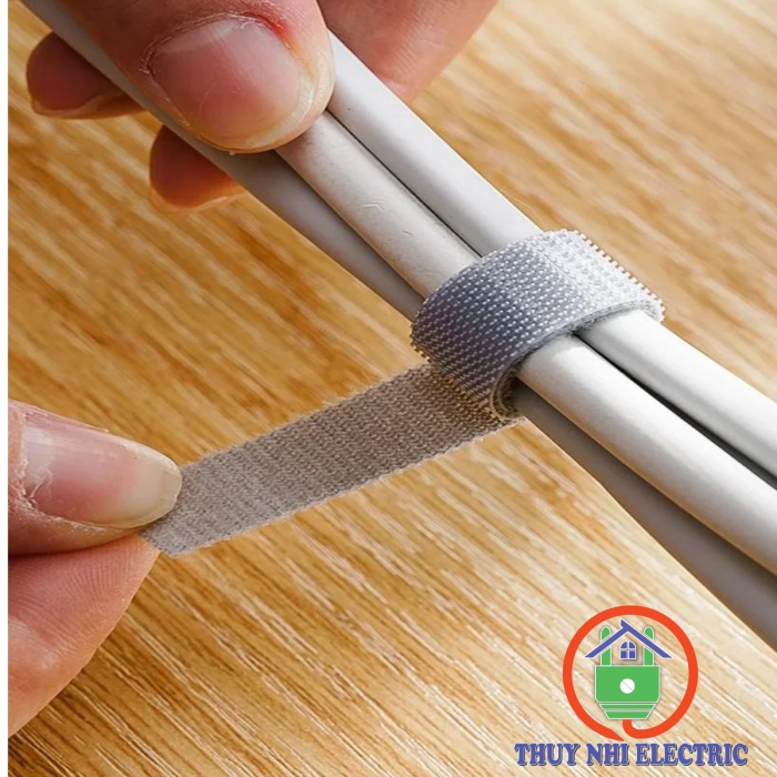 Băng dính gai là gì? Cấu tạo và ứng dụng trong quản lý dây cap