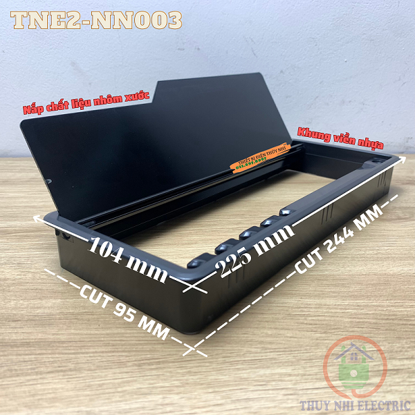nắp hộp điện âm bàn nhôm xước viền nhựa TNE2-NN003