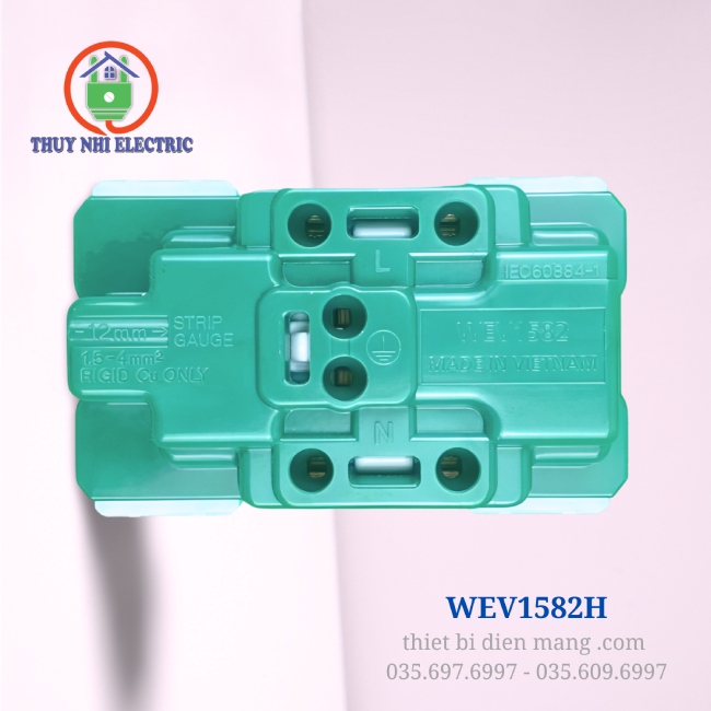 Ổ cắm Panasonic WEV1582H