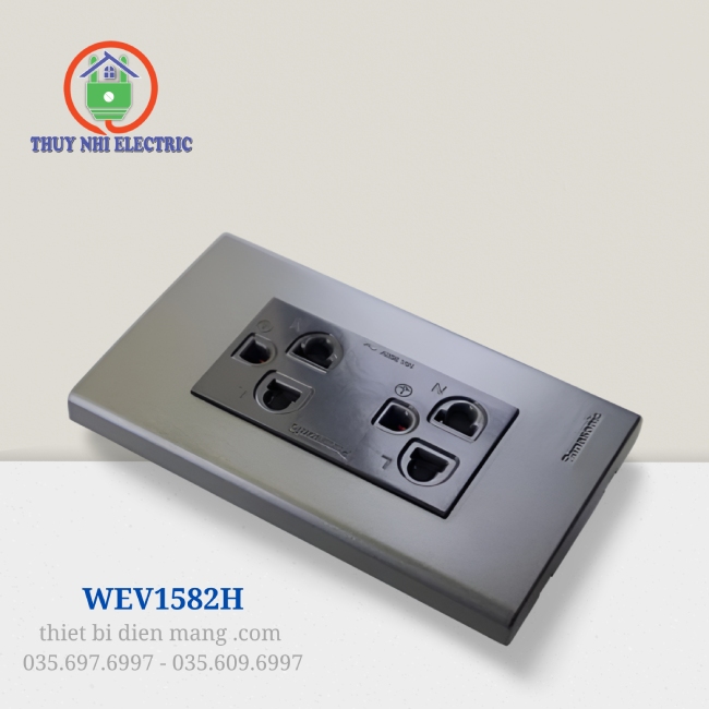 Ổ cắm Panasonic WEV1582H