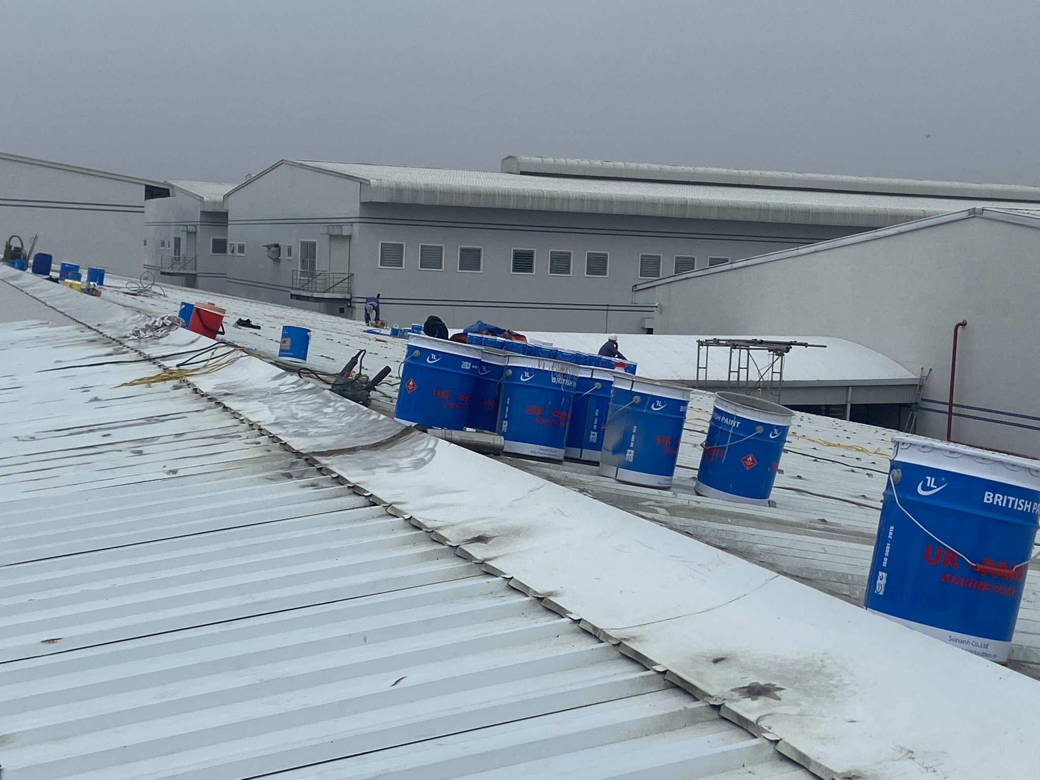 Dự án thi công sơn Epoxy và sửa mái tôn