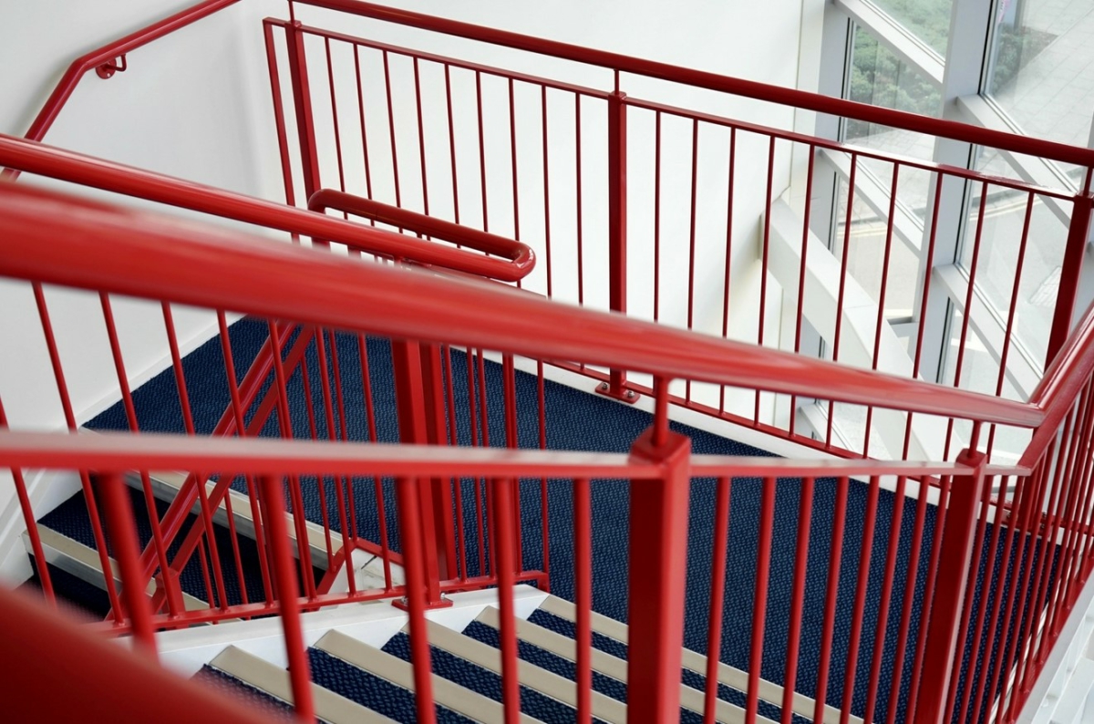 sơn bề mặt kim loại