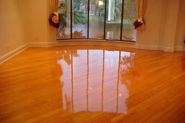 Sơn Epoxy có giá thành rẻ hơn sơn PU