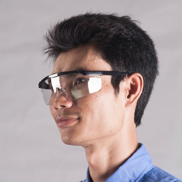 kính bảo hộ lao động