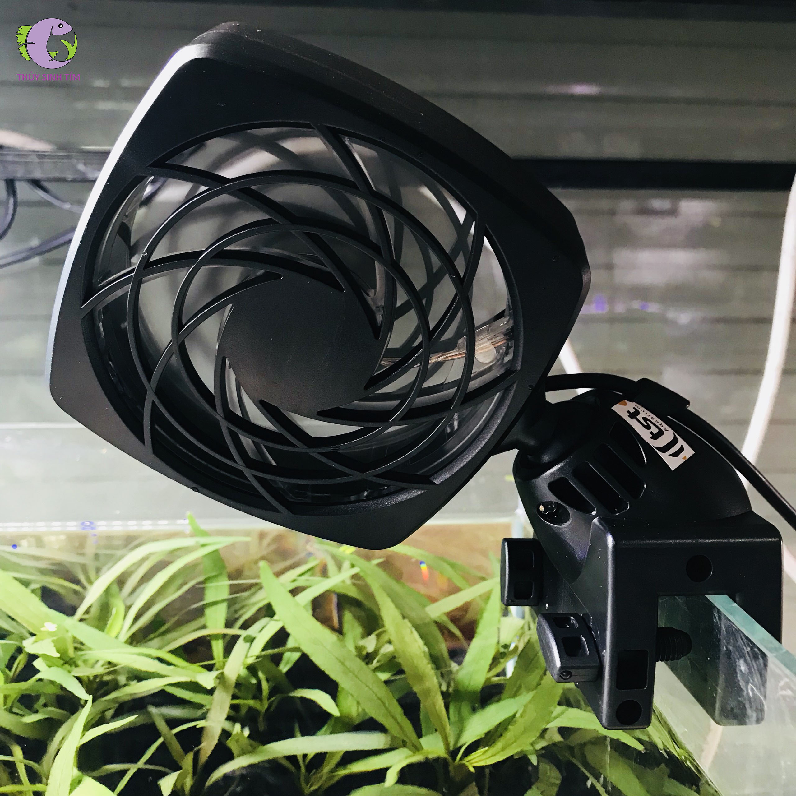 quạt bể cá xoay 360 độ - 4
