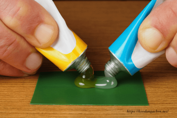 Keo đa năng 2 thành phần gốc Epoxy dạng tuýp nhỏ tiện dụng