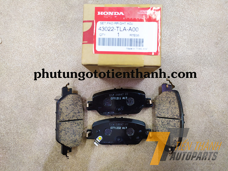 Má phanh sau Honda CRV 2018