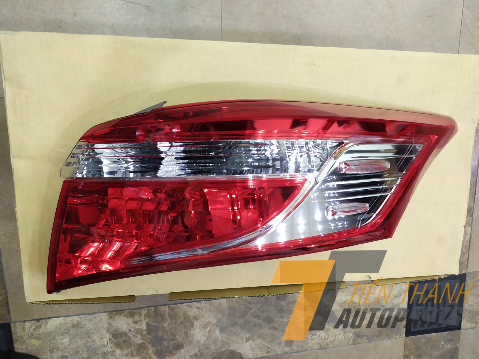 Đèn hậu Vios 2014-2017