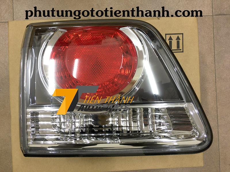 Đèn hậu trong Fortuner-2012 LH
