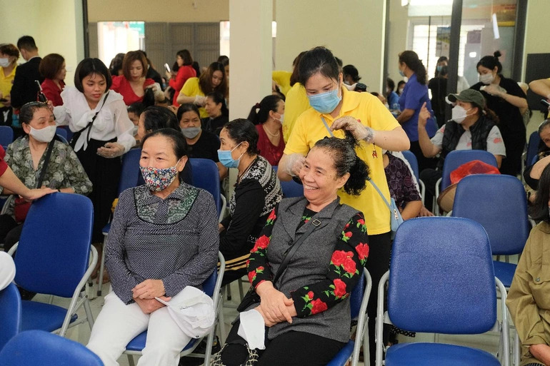 Dầu gội phủ bạc ric hair