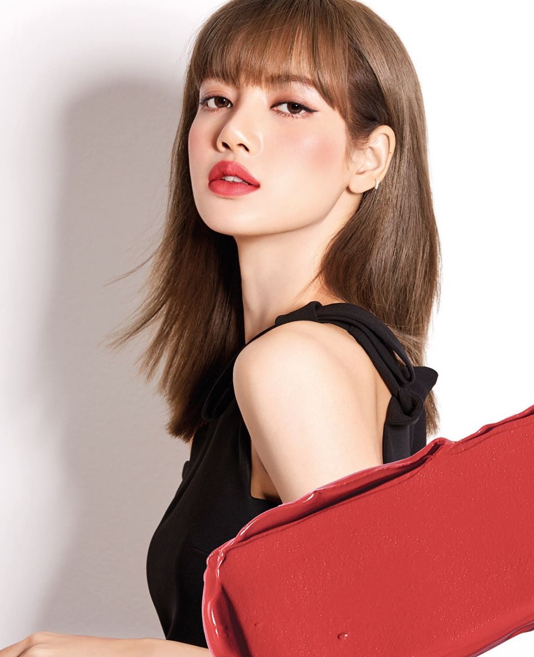 Son MOONSHOT Korea & BLACKPINK LISA Son MOONSHOT Korea & BLACKPINK LISA