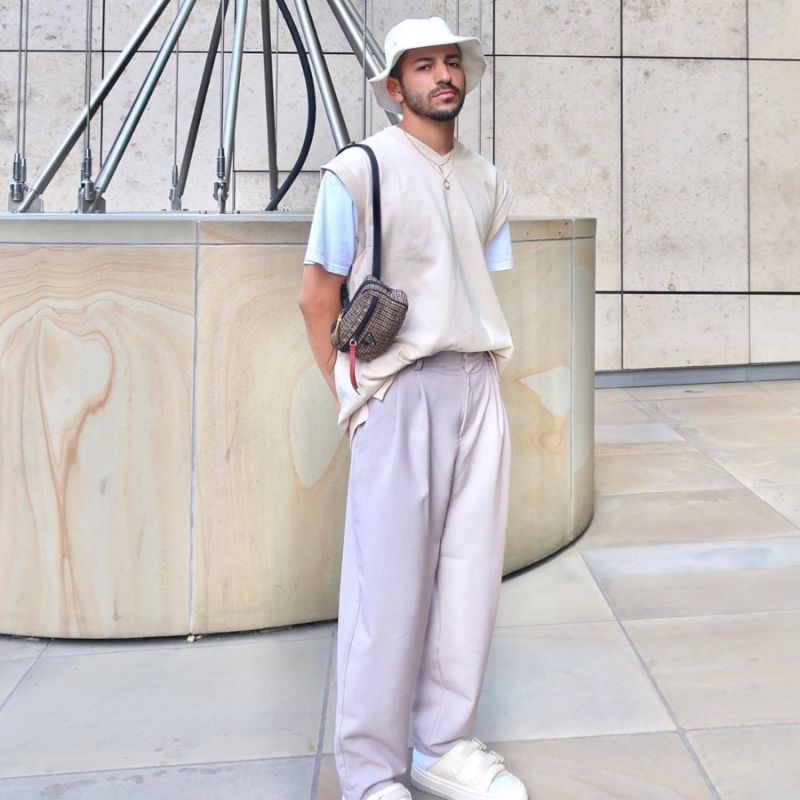 Áo gile len phối với áo thun tay ngắn