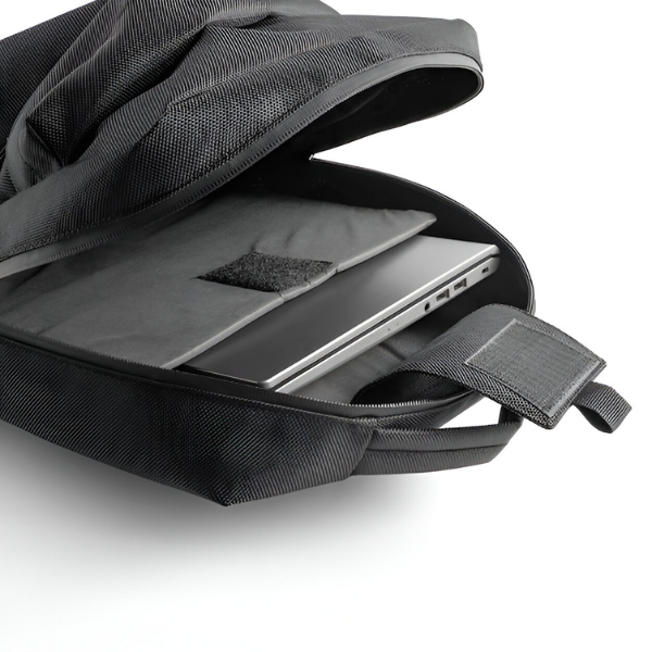 thiết kế ngăn chứa thông minh và tiện ích trong balo laptop chống nước