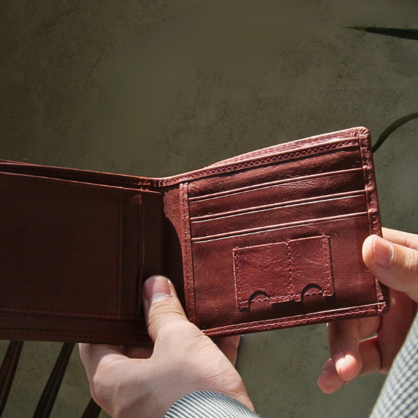 Ví da bò cho nam màu nâu, phong cách cổ điển và nam tính