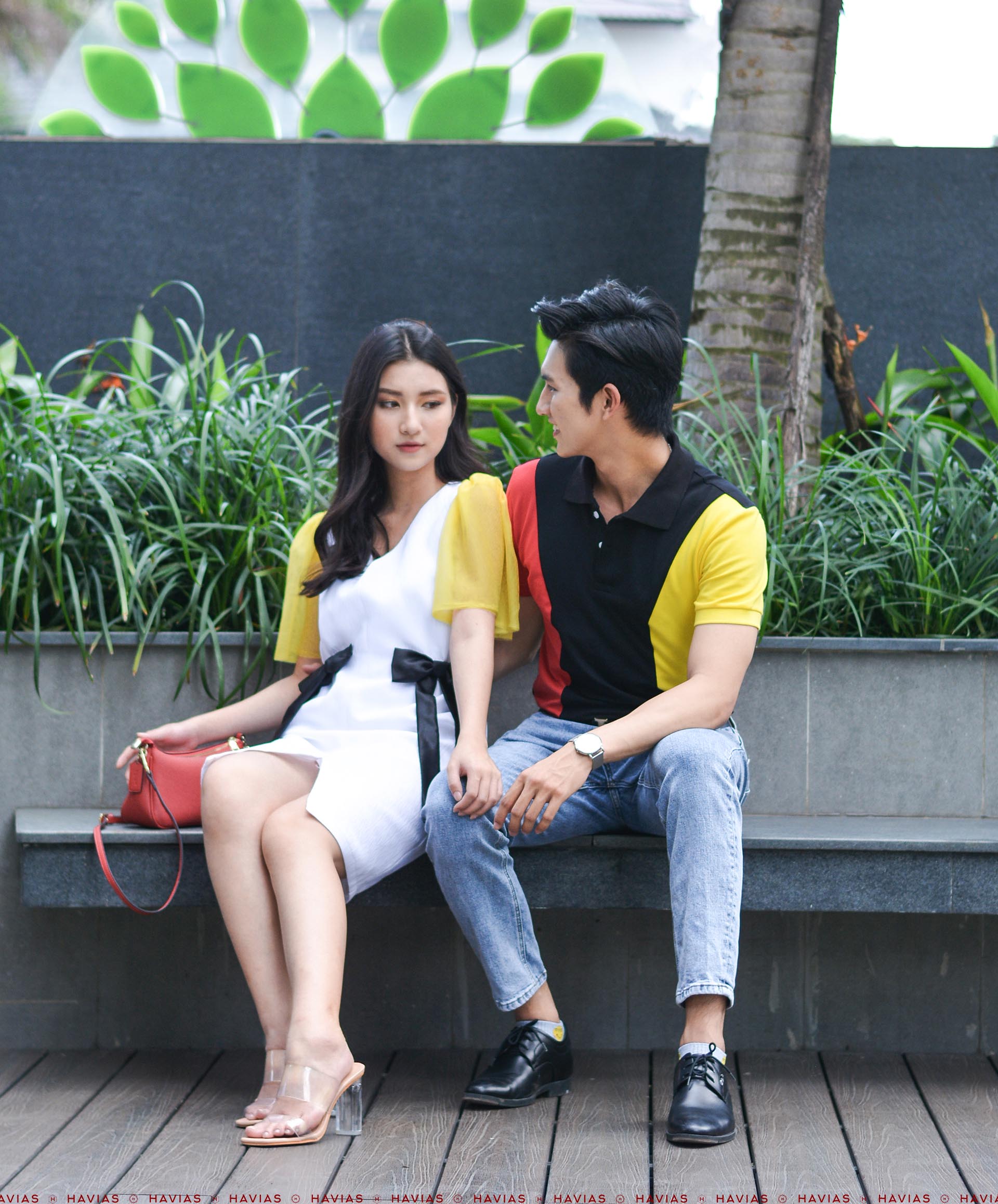 Đồ Đôi Thiết Kế Cao Cấp Couple Strong Shoulder Polo & Rippled White Dress