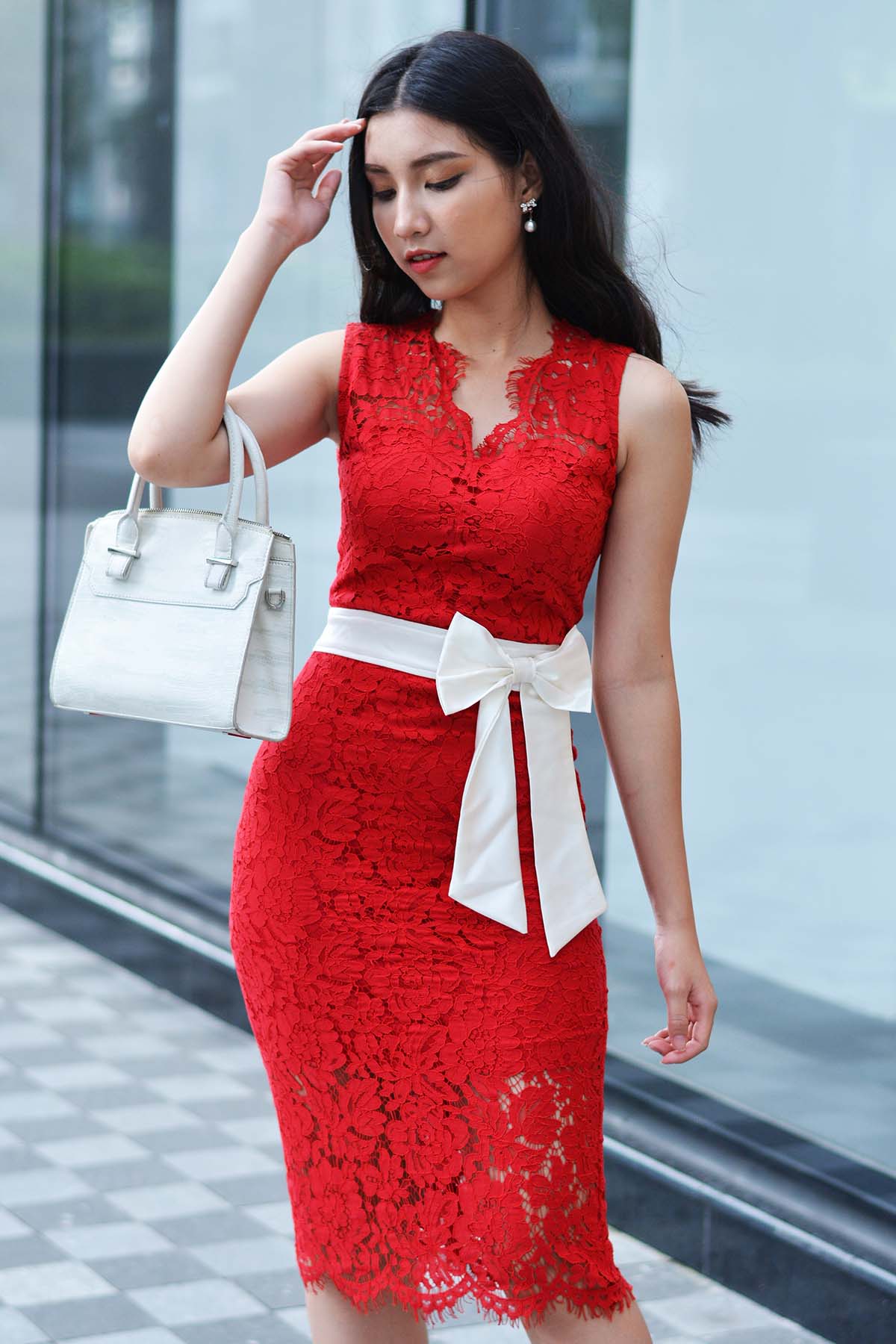 Đầm Thiết Kế Cao Cấp Gerbera Fabric White Bow Sleeveless Red Dress