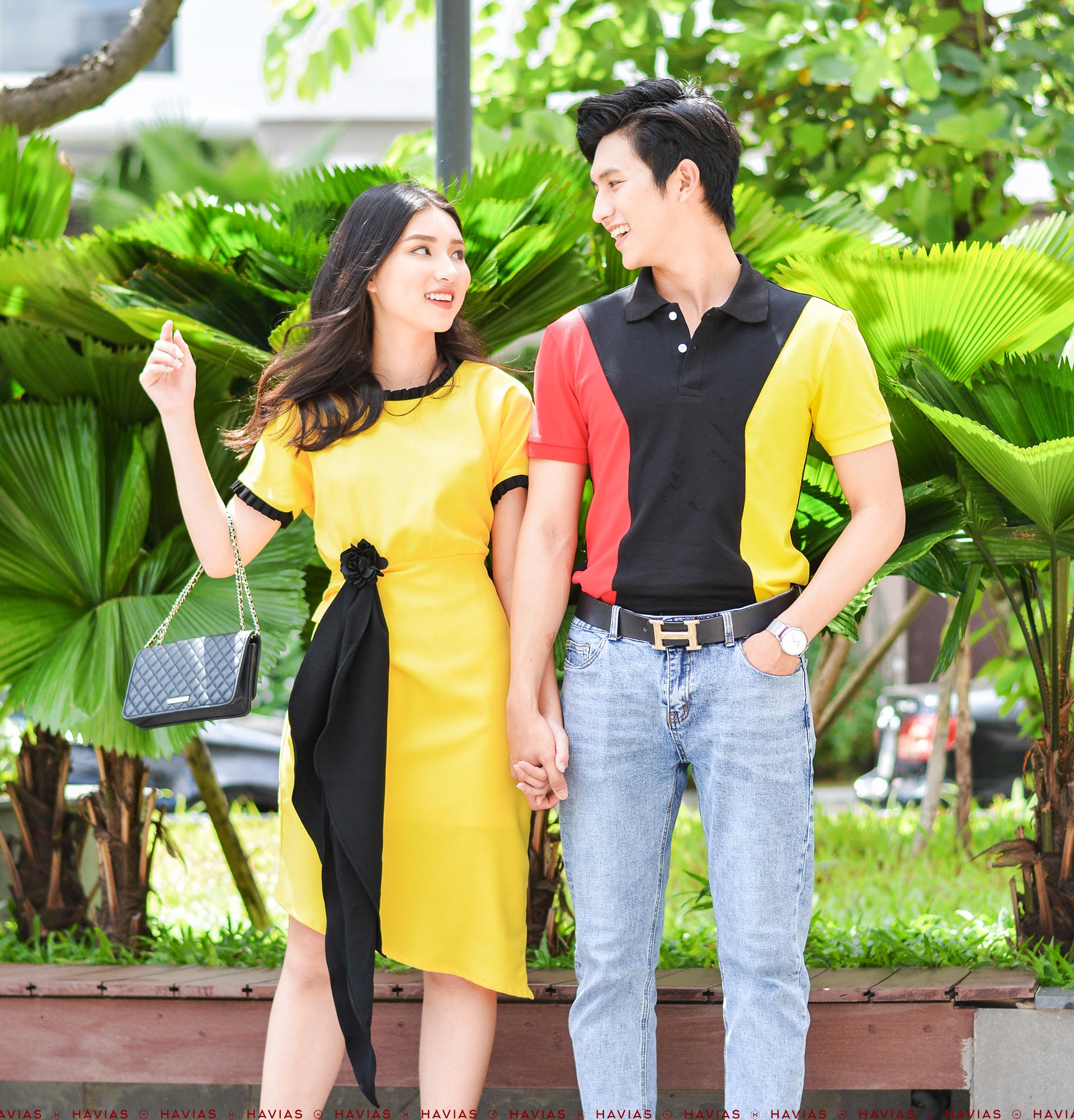 Đồ Đôi Thiết Kế Cao Cấp Couple Strong Shoulder Polo & Black Band Yellow Dress