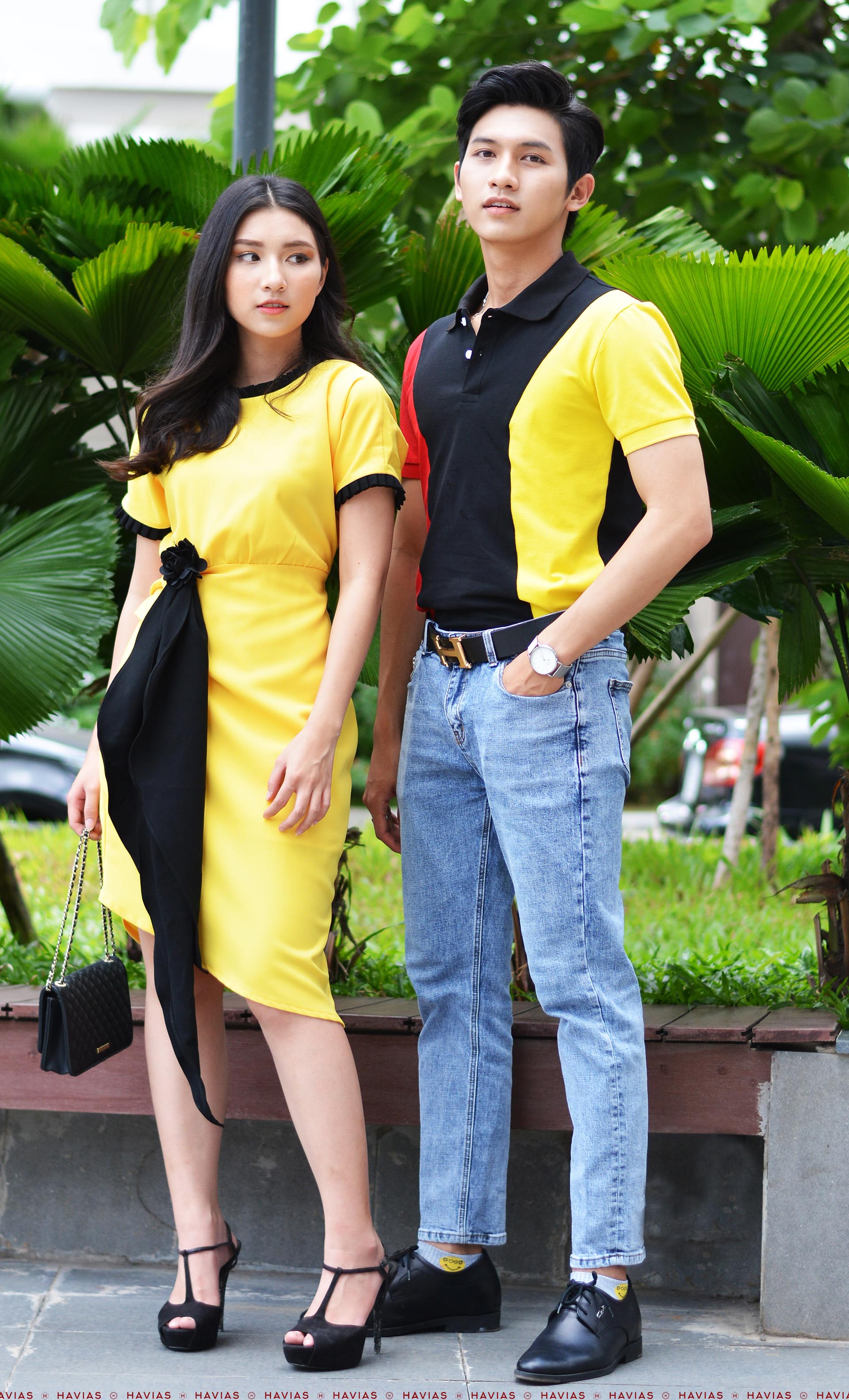 Đồ Đôi Thiết Kế Cao Cấp Couple Strong Shoulder Polo & Black Band Yellow Dress