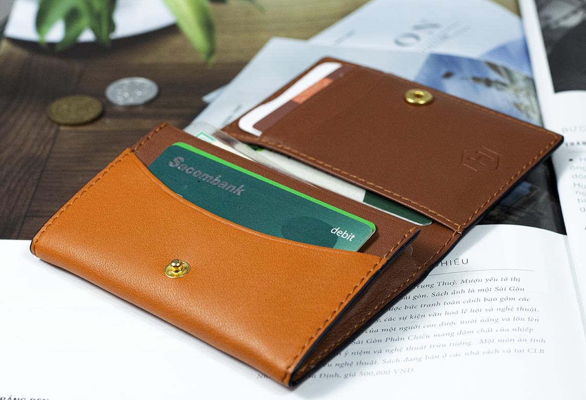 Ví_da_Eclipse_Handcrafted_Mini_Wallet_màu_nâu