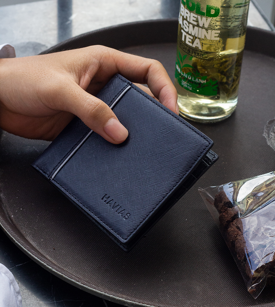 Ví da bò saffiano khóa kéo trong Zipline Havias màu xanh dương