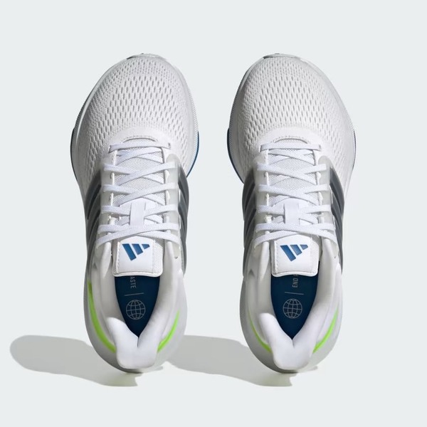 Ultrabounce Nữ - Màu Trắng mang lại sự thoải mái nhờ lớp đệm Bounce nhẹ