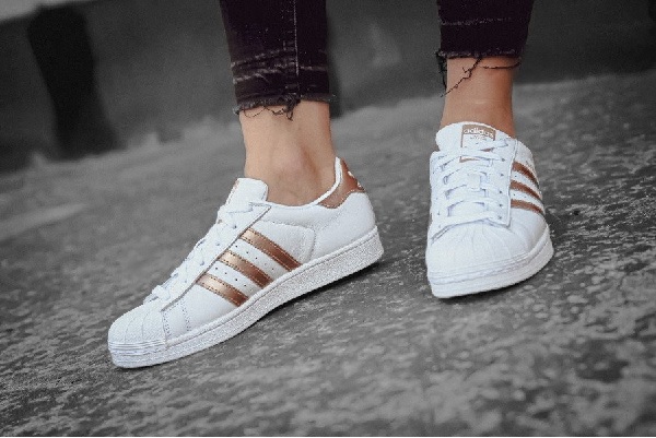 Superstar là dòng giày đánh dấu sự thành công của Adidas