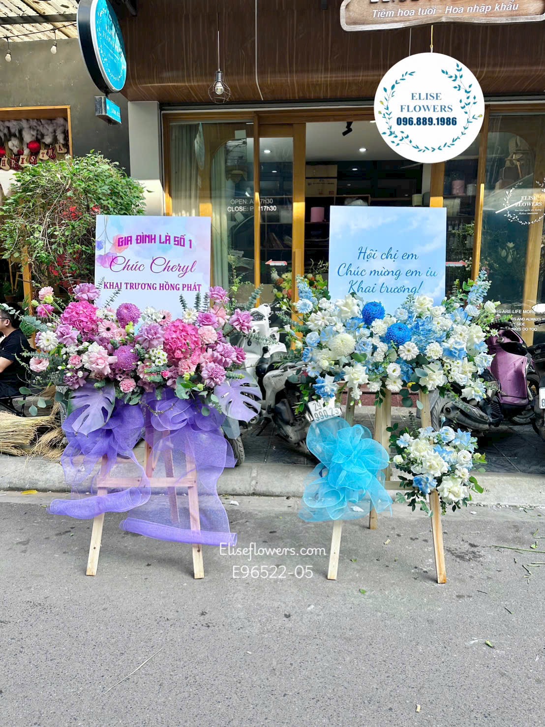 Kệ khung tranh xanh dương hiện đại, xu hướng 2026. Điện hoa tươi Eliseflowers