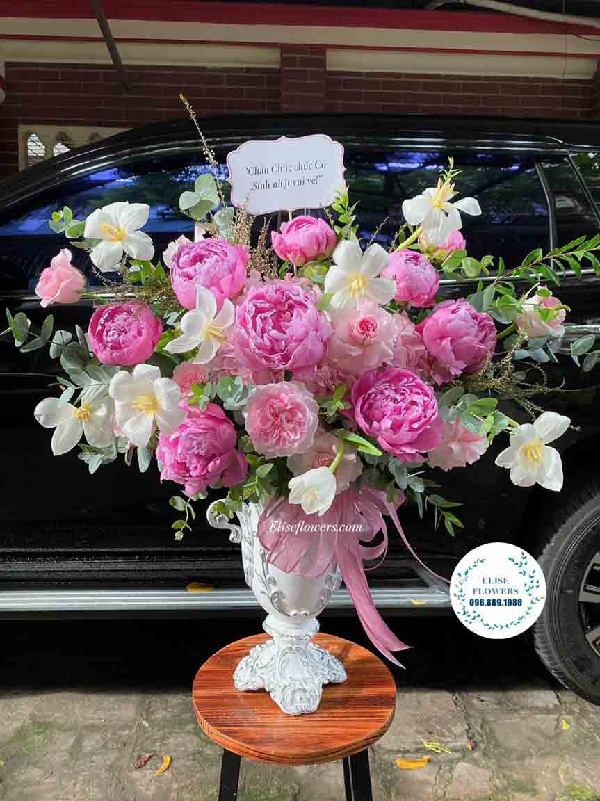 Bình hoa tươi cao cấp tặng sếp nữ | Bình hoa mẫu đơn chúc mừng sinh nhật sếp nữ tại quận Hai Bà Trưng