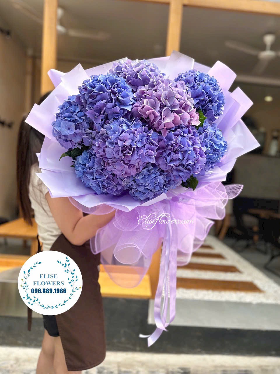 Bó hoa cẩm tú cầu tím tặng bạn gái. Đặt bó hoa cẩm tú cầu tím đẹp