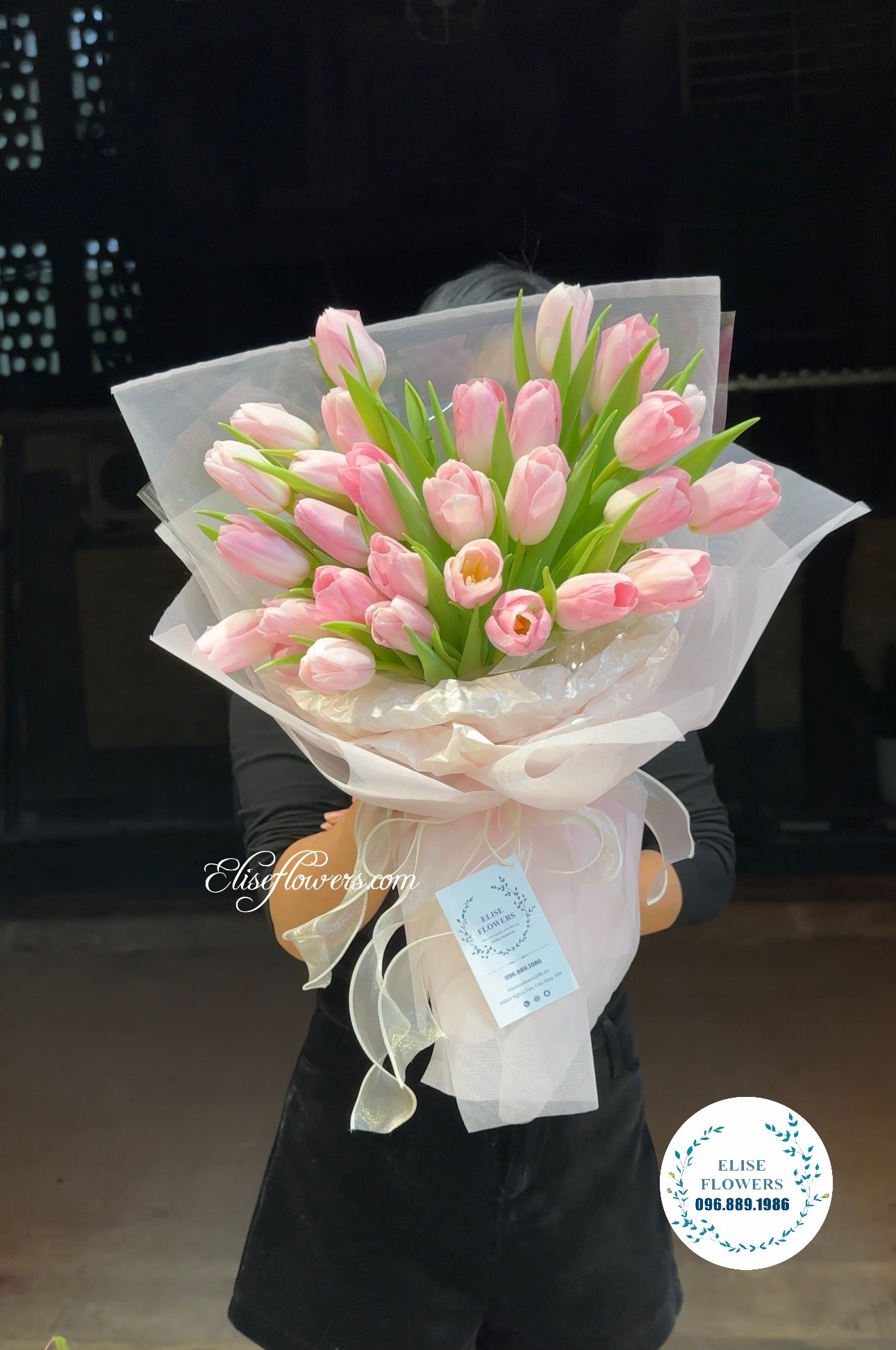 Bó hoa tulip màu hồng phấn tặng vợ, bạn gái nhân dịp 8.3. Bó hoa tulip đẹp ngày 8/3