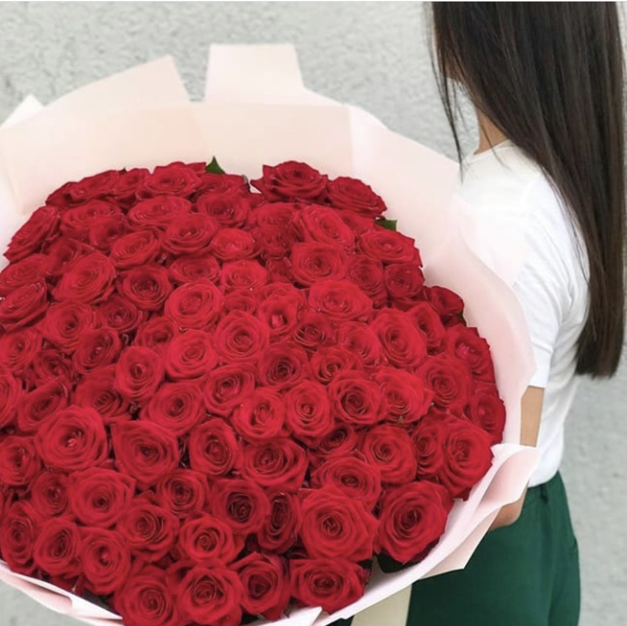 Bó hoa hồng đỏ 100 bông đẹp, bó hoa hồng đỏ nhập khẩu 100 bông - eliseflowers