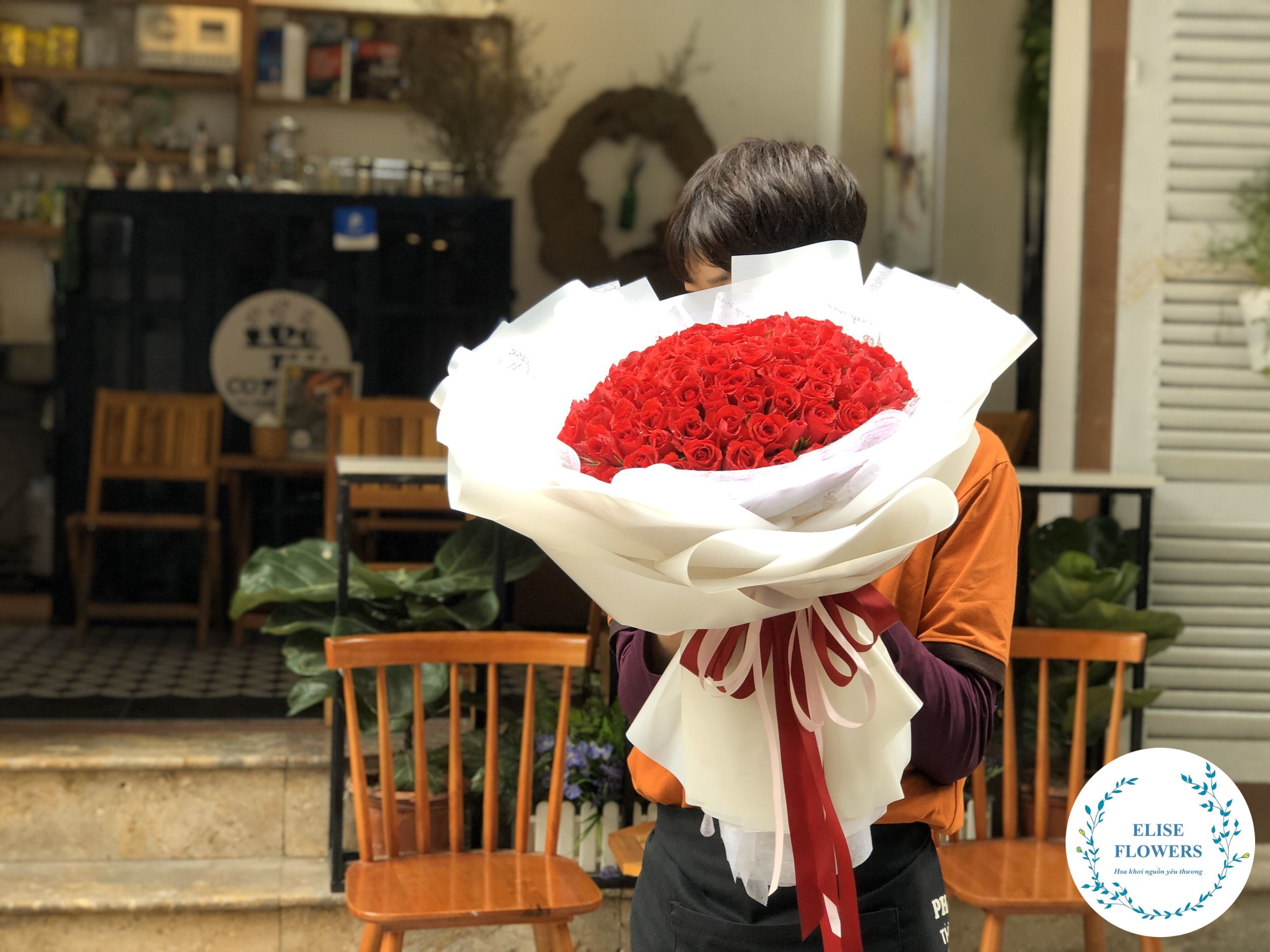 bó hoa hồng đỏ đà lạt giá rẻ