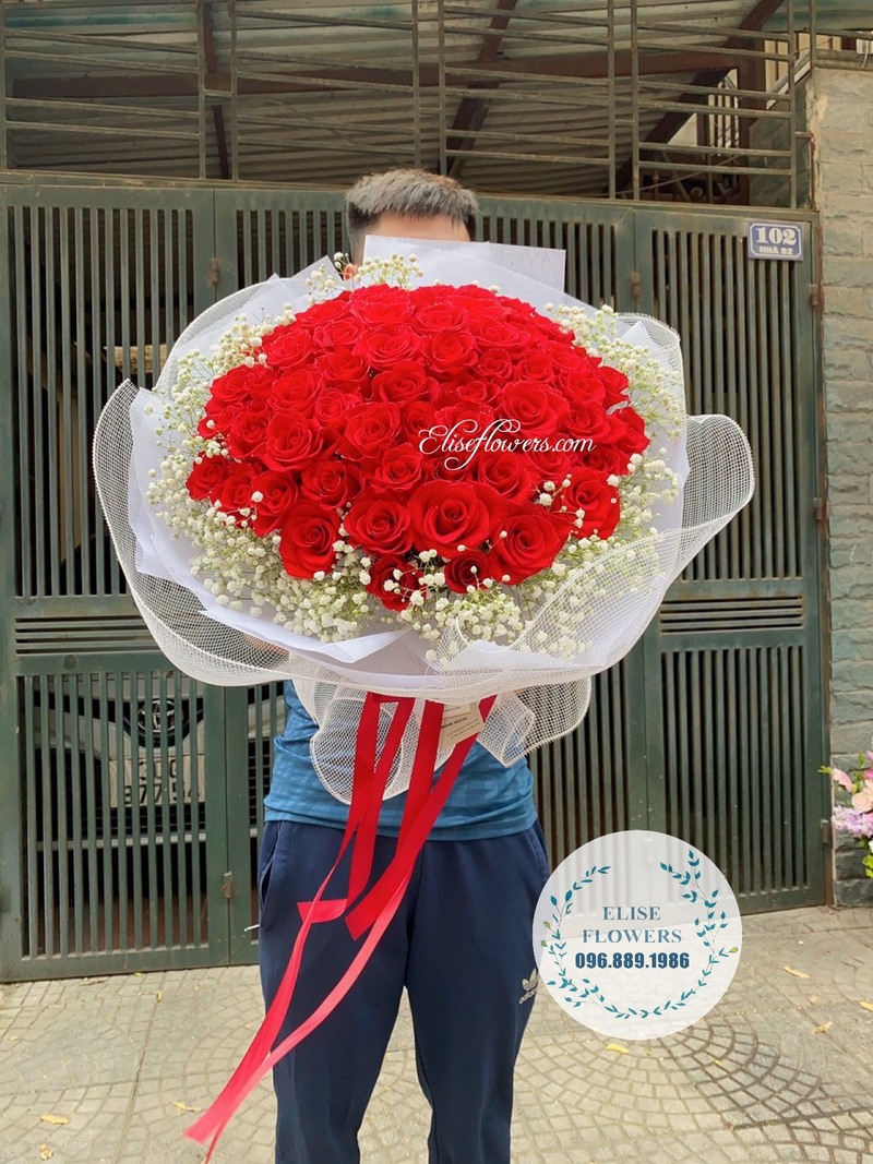 Bó hoa hồng đỏ mix baby | Tiệm hoa Eliseflower