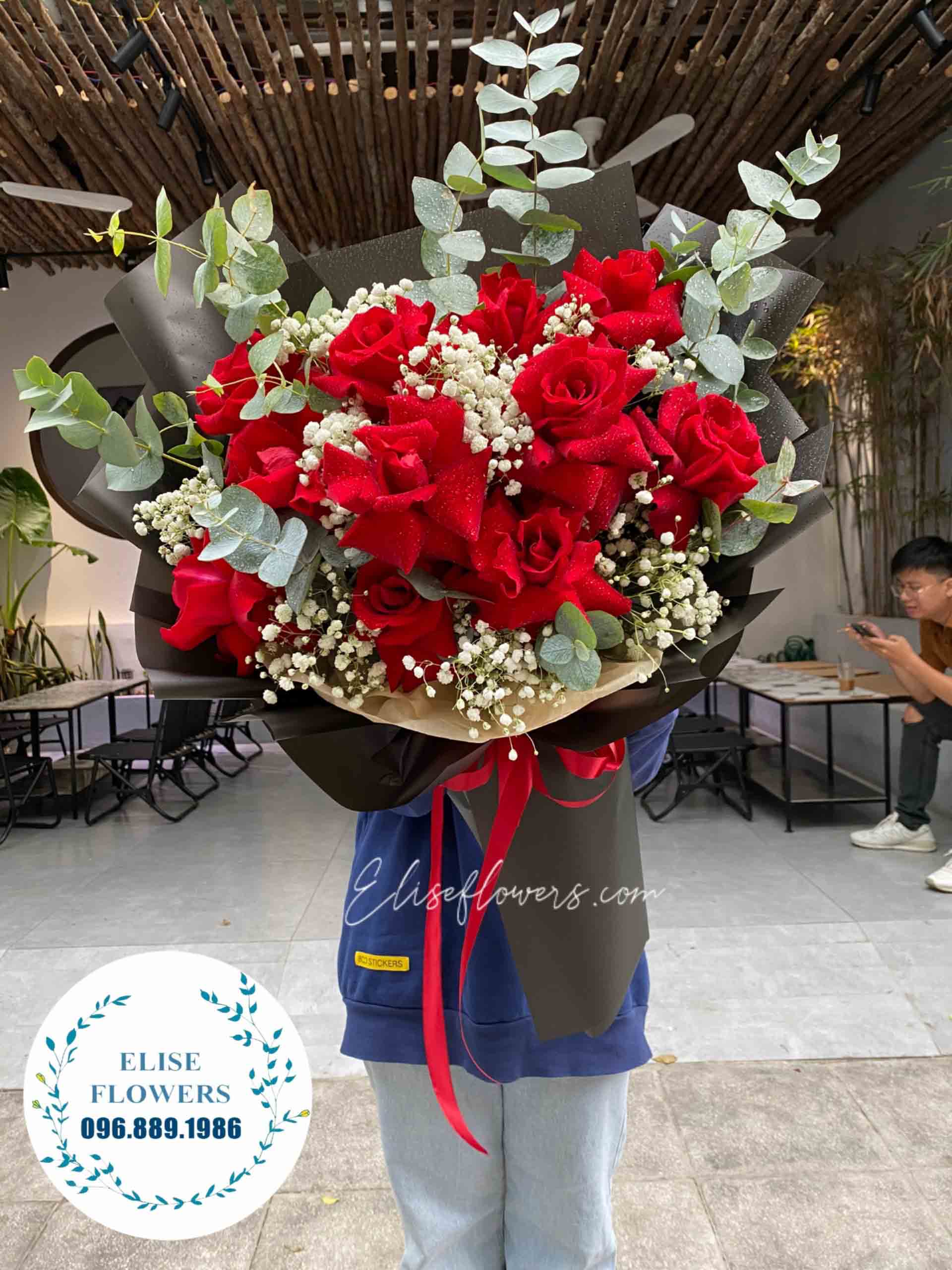 Bó hoa đẹp | Bó hoa hồng đỏ mix baby trắng đẹp ở Hà Nội | Bó hồng đỏ tặng bạn gái đẹp