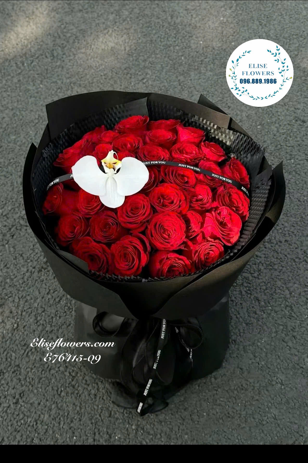 Bó hoa hồng đỏ đẹp tặng ơ, bạn gái, người yêu dịp 8/3. Bó hoa hồng đỏ đẹp ở Hà Nội. Mua hoa hồng đỏ Hà Nội