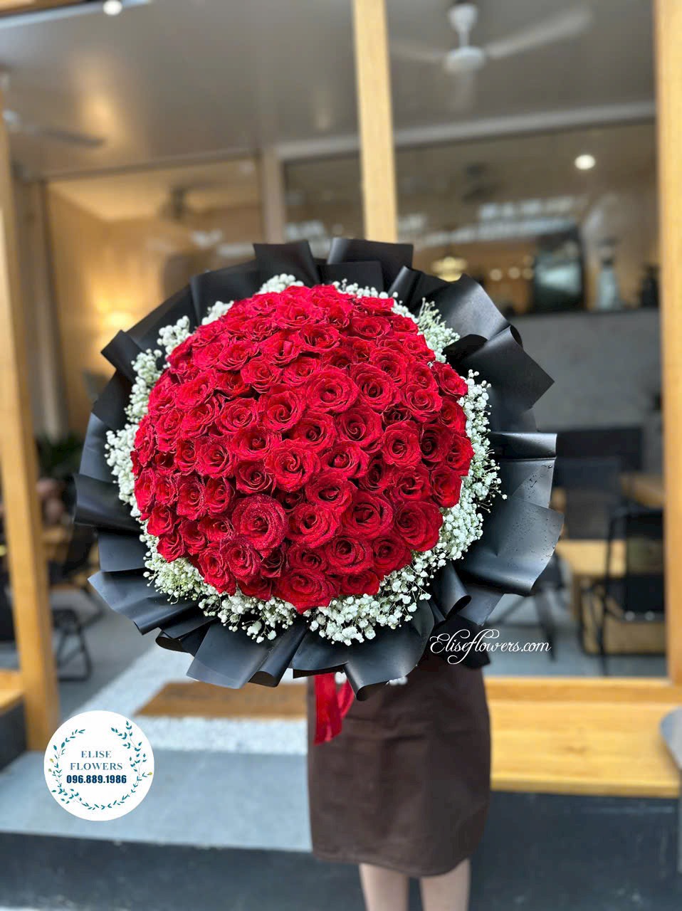 Đặt mua bó hoa hồng đỏ tặng vợ yêu. Điện hoa hồng đỏ đẹp