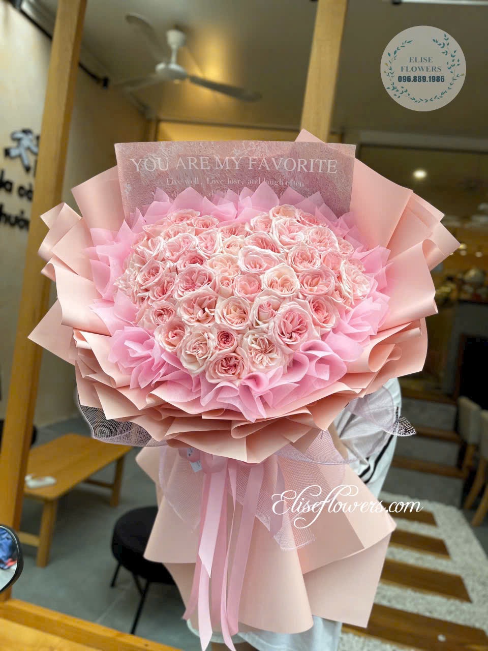 Mua bó hoa hồng pastel hình trái tim. Đặt mua bó hoa tươi Hà Nội