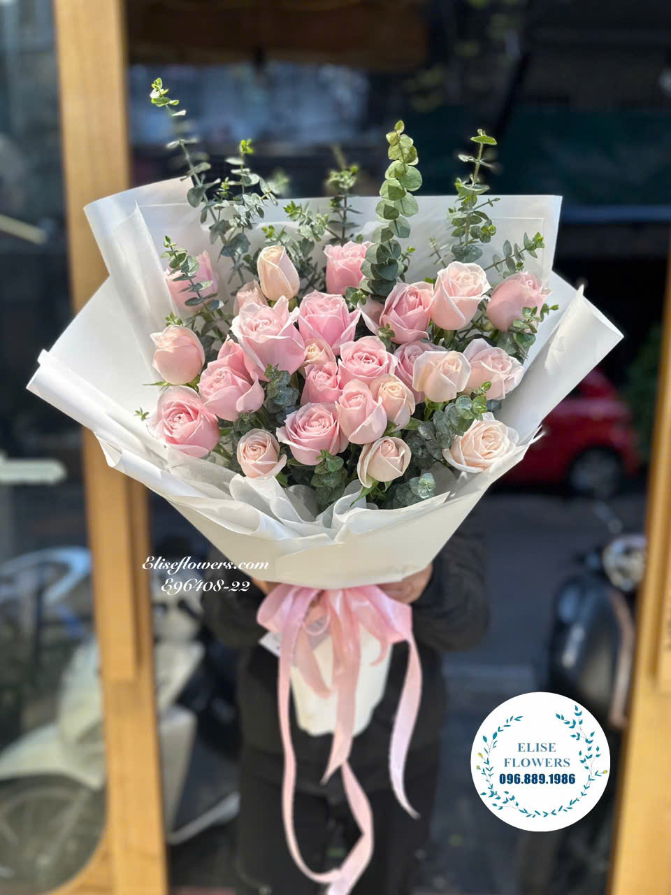 Bó hoa hồng Pastel tặng bạn gái, người yêu ở Hà Nội nhân dịp 8/3. Hoa 8/3 đẹp ở Hà Nội. Mua hoa 8/3 tăng bạn gái ở Hà Nội.