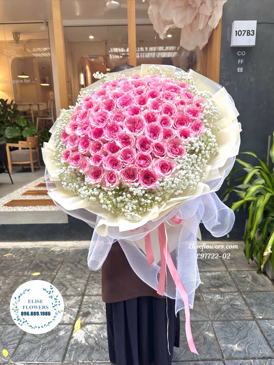 Hoa sinh nhật Hà Nội. Bó hoa hông lạc thần lãng mạn, quyến rũ