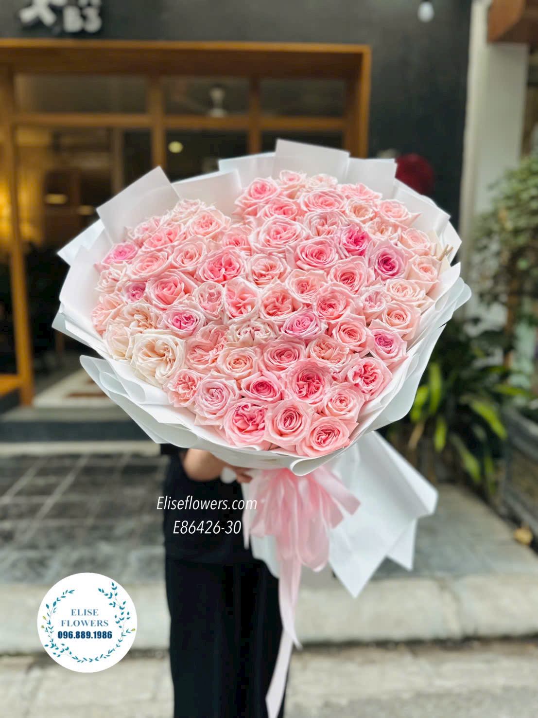 Hoa tặng người yêu. Bó hoa hồng Ohara xinh xắn tặng bạn gái, người yêu. Bó hoa trái tim đẹp